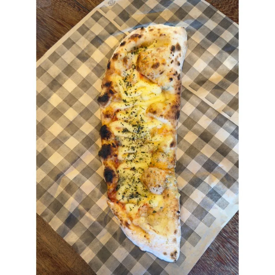 Half Pizza Quatro Queijos